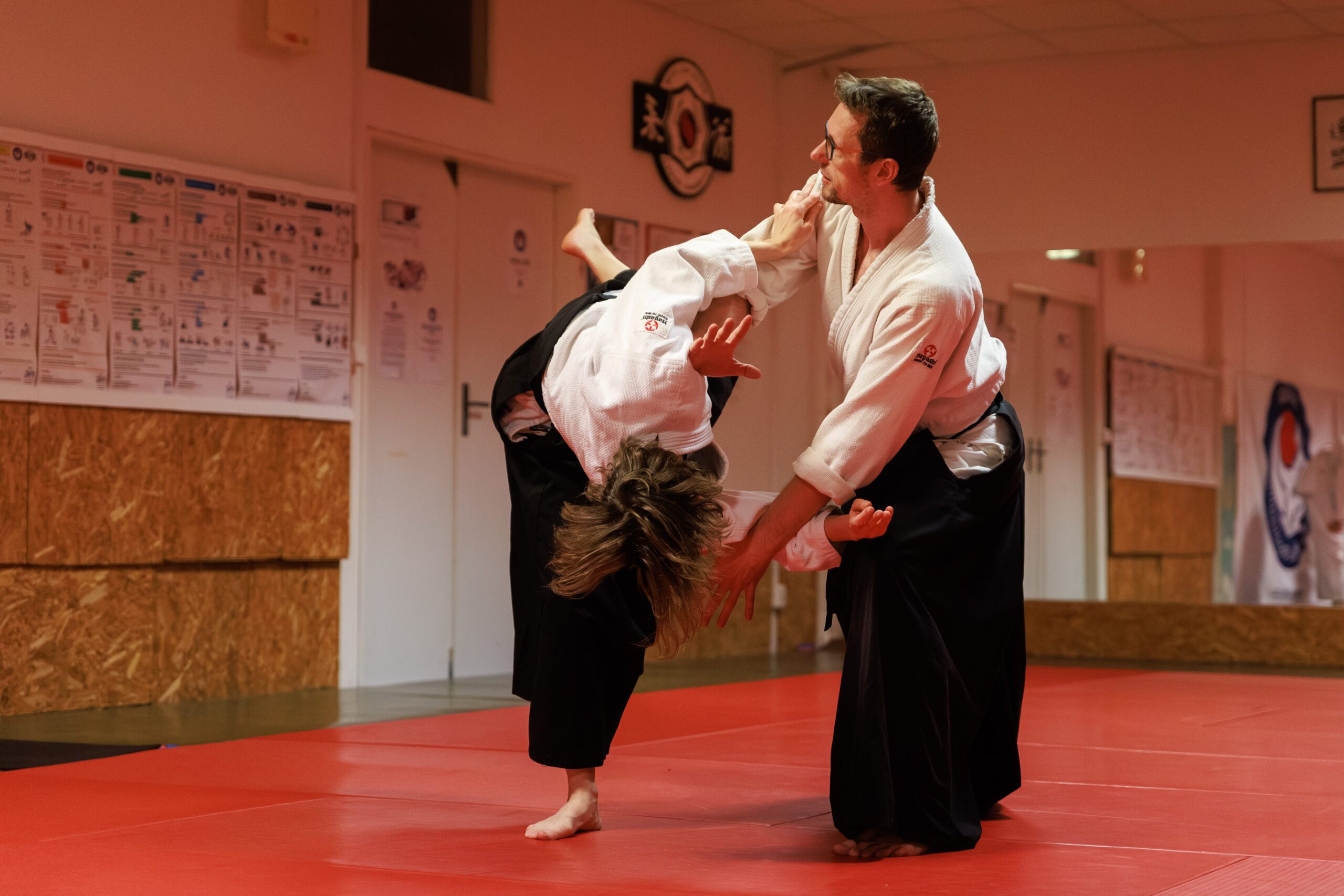 Cvičení v dojo-aikido Cvičení v dojo-aikido